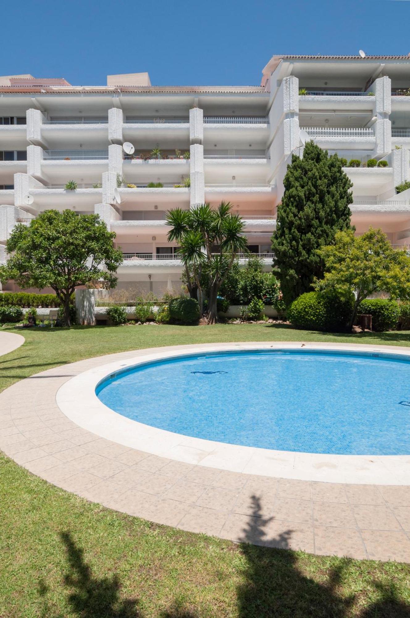 Jardines Del Mar Apartments มาร์เบยา ภายนอก รูปภาพ